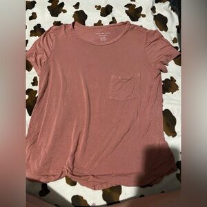 American Eagle Outfitters Dusty Rose Short Sleeve Tee